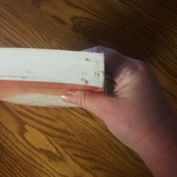 6/$20 The Lucy Book A Complete Guide to her 5 Decades on Television - Picture 5 of 7